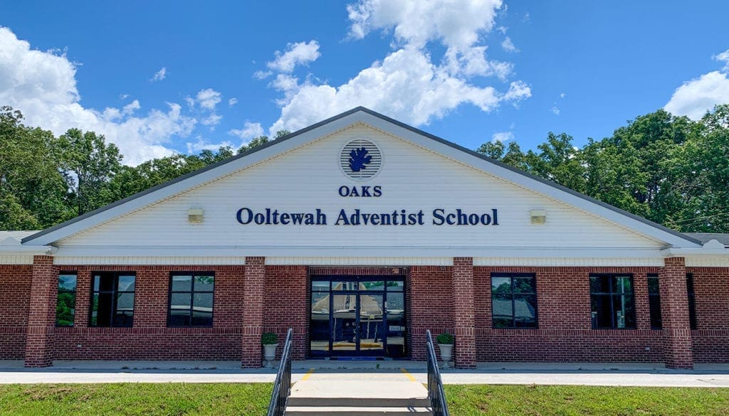 The front entrance of OAKS